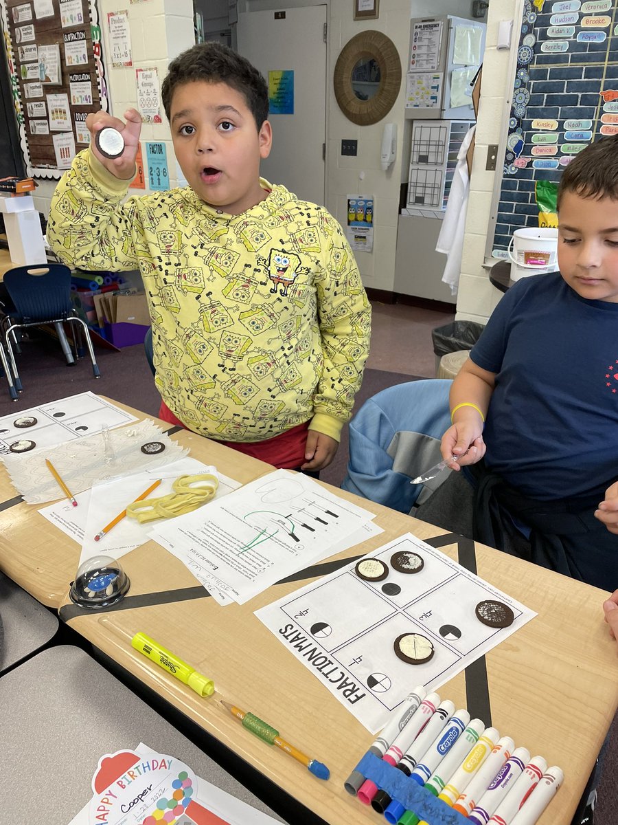Fraction Oreos. Finding ways to keep learning fun and also delicious. 😂<a href="/amhall814/">Andrea Hall</a> <a href="/amyrichardson99/">Amy Richardson</a> <a href="/scesbobcats/">Spruce Creek Elem.</a>
