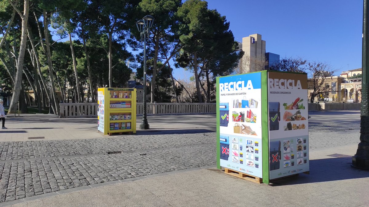 depropioZ's tweet photo. Buenos días!😁 A veces para inspirarnos damos un paseico por nuestra bonita ciudad. Hoy hemos ido al Parque Grande y nos hemos encontrado con esta maravilla para concienciar sobre el reciclaje♻️ @Zaraccion ¿Cómo veis esta iniciativa? ¿Nos hablaréis de ello? ✌🏼 https://t.co/UXuIP2jW8M
