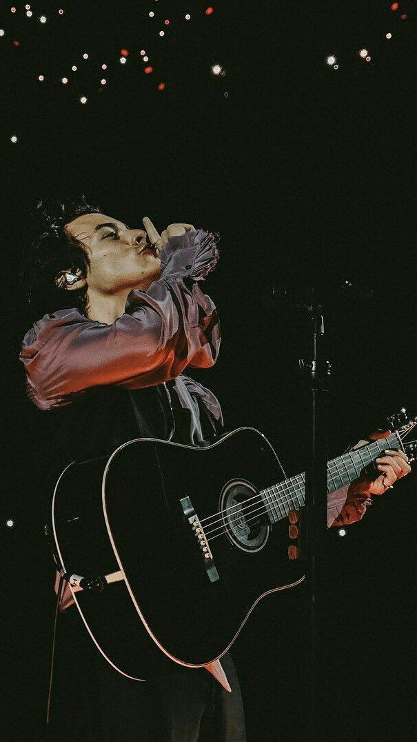 ControlStylesxx's tweet image. Merci de faire partie de ma vie et de la faire vibrer, la rendre plus belle depuis 10 ans, we love you so much Hazza 💗 my universe #happybirthdayharrystyles @Harry_Styles #HarryStylesLoveOnTour