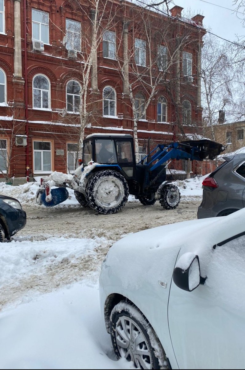 Проводится механизированная очистка УДС от снега по улице Чапаевская. <a href="/rradyukov/">Роман Радюков</a> <a href="/AdmSamRna/">Администрация Самарского внутригородского района</a>