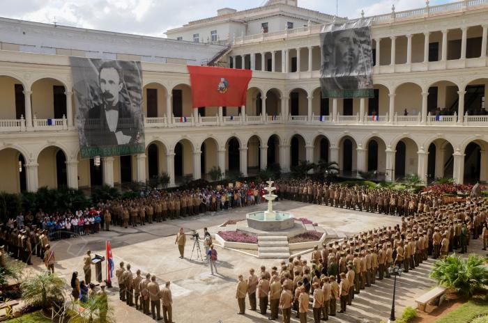 MinfarC's tweet photo. #FarCuba felicita a cadetes, oficiales y trabajadores civiles del ITM José Martí en su 55 aniversario. Fragua de talento y patriotismo.
#CubaViveEnSuHistoria https://t.co/egob6Dx2cJ