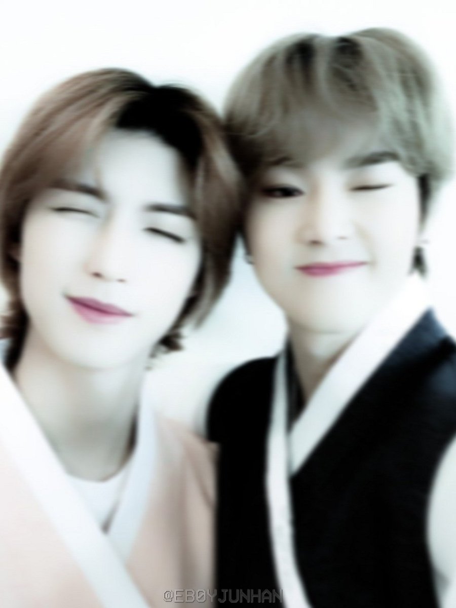 with jungsu . ♡

#JunHan #준한 #형준한 #XdinaryHeroes