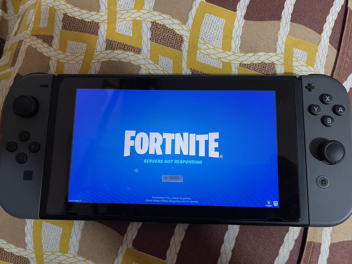 thejrramos's tweet photo. #Fortnite what happened? #NintendoSwitch @FortniteGame @NintendoAmerica https://t.co/uNzhSseQZZ