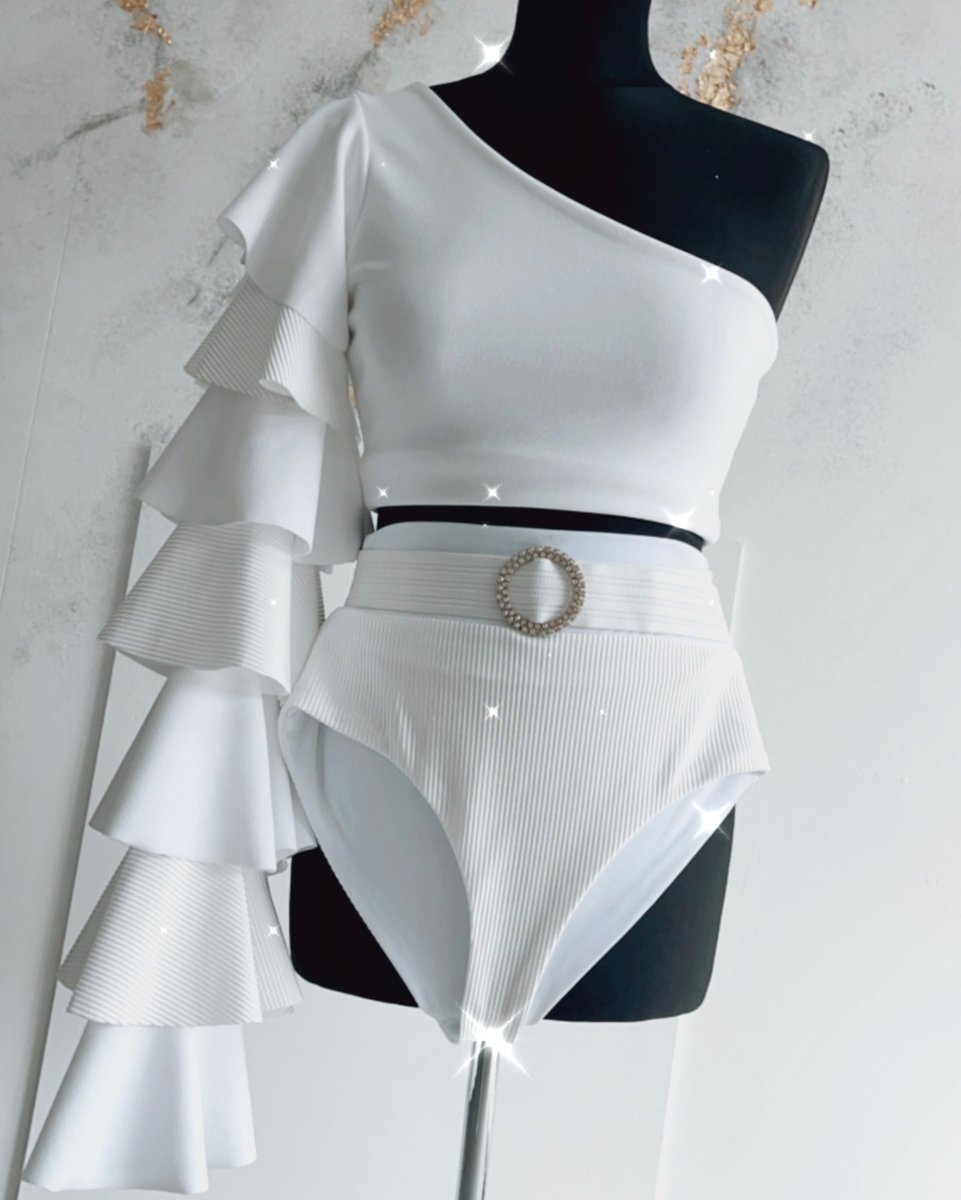 glambassadoruk's tweet photo. 𝐓𝐇𝐄 𝐈𝐕𝐘 𝐒𝐄𝐓

So versatile, she is available as separates or a set.

With a stunning Top, briefs, skirt &amp; trousers, she will take you sparkling from day to night no problem.

𝘽𝙧𝙞𝙙𝙖𝙡 𝙂𝙡𝙖𝙢 𝙘𝙝𝙞𝙘 𝙙𝙤𝙚𝙨𝙣 https://t.co/yGXXxbGAEl