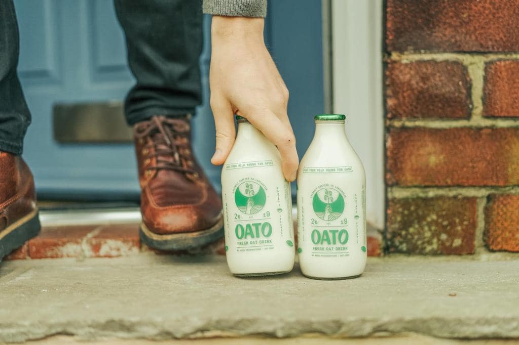 📢 A message from our LTFC sponsor <a href="/BatesMilk/">Bates Dairy</a> 
 
They Now Stock OATO  (Oat Grain Milk). Add a pint of OATO milk to your doorstep delivery. Just £1.10 a pint. 👇

Northwest 1️⃣ - Fresh Local Dairy Deliveries to your Doorstep... #MILK  #Dairy  #delivery 

🚜> bit.ly/bates-dairy