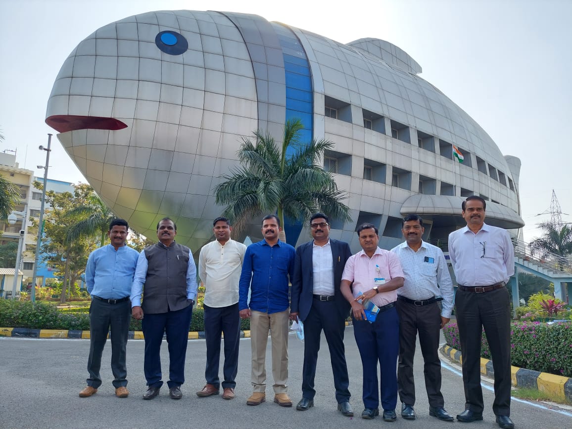 FMangaluru's tweet photo. Dean had discussion with CE of NFDB, Hyderabad on Institutional Collaboration (research &amp; extension) in presence of SED of NFDB; Heads of FRIC(I) - Hessargatta &amp; Hebbal today. https://t.co/F1KxKKNZtV