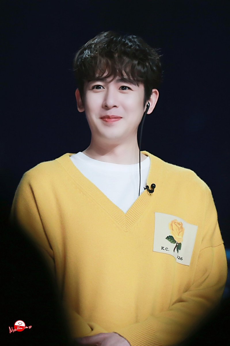 NiceKhun0624's tweet photo. #Nichkhun https://t.co/kcqd7YKidS