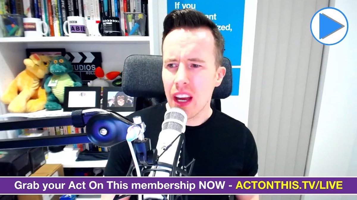 Lucy_Moon_292's tweet photo. Excuse what I look like but started 1st February right by listening to last nights @ActOnThisTV Act broadcast hosted by @rossagrant whilst I was at the gym and doing some shopping! 😊🎭
 #broadcast #learninganddeveloping #actonthis #actresslife #autisticactress #newopportunities https://t.co/J2zk0EBM6d