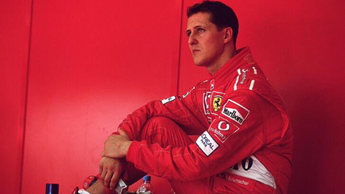 #F1 🇩🇪#SCHUMACHER • 🇩🇪Michael Schumacher; 308 yarışta, 91 galibiyet, 68 PP, 76 en hızlı tur derecesiyle birlikte 7 dünya şampiyonluğu elde etmiştir. • 🇧🇷Senna ile birlikte tarihin en büyük 2 isminden biridir. • Ferrari’ye altın dönemini yaşatmıştır. (1998 - 2006)