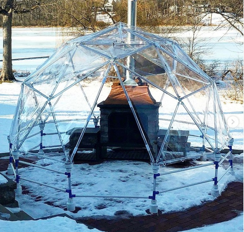 buildwithhubs's tweet photo. This #domedone is from Bob in the USA. We think this is the first fully transparent #buildwithhubs dome. The struts are clear PVC pipes, with clear acrylic solid rod inserts cemented into the ends to hold the screws. The cover is clear vinyl sheeting made in four large sections https://t.co/JvMigTyfmB