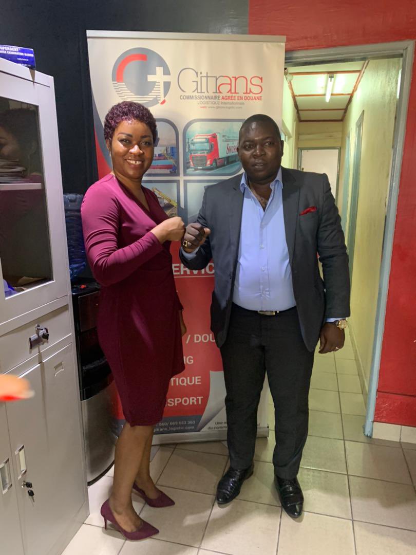 legecam_cm's tweet photo. [Visite d’entreprise 🤝]

Le jeudi 27 janvier dernier, Gleam International Transit (@GITRANS3) par l’entremise de son Directeur Général M. Rodrigue NYAMDOU a reçu une délégation du
#GICAM conduite par sa Directrice Exécutive Mme Aline Valérie Mbono. 1/2⤵️ https://t.co/SHCBmowAy3