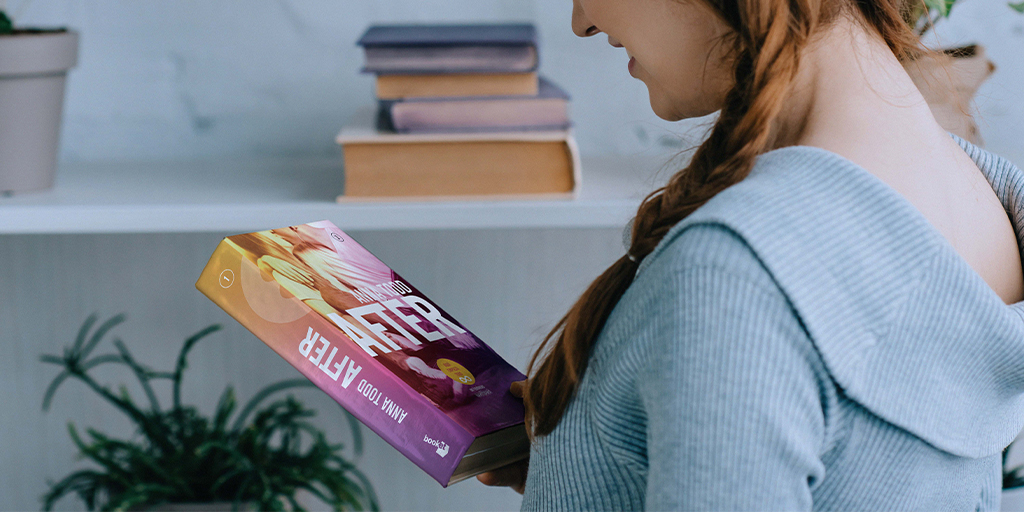 ForeverAnnaTodd's tweet photo. #Afterianas, ¿Os cautivó este libro?🤩 Contádnos ¿Cuál es vuestra cita favorita de After: Aquí empieza todo? Os leemos👀
#AfterAquíEmpiezaTodo #SerieAfter #AnnaTodd #ForeverAnnaTodd #Hessa https://t.co/dPZ7kpK6ke