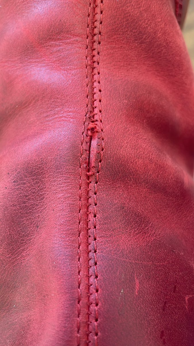 FlourVonSponge's tweet photo. @FLYLndnUK I bought a pair of your boots on Amazon and today I’ve discovered that the stitching has come undone. The deadline for return was the 31st December 😭😭 but look!! Can you help? https://t.co/CxTwicPnRn