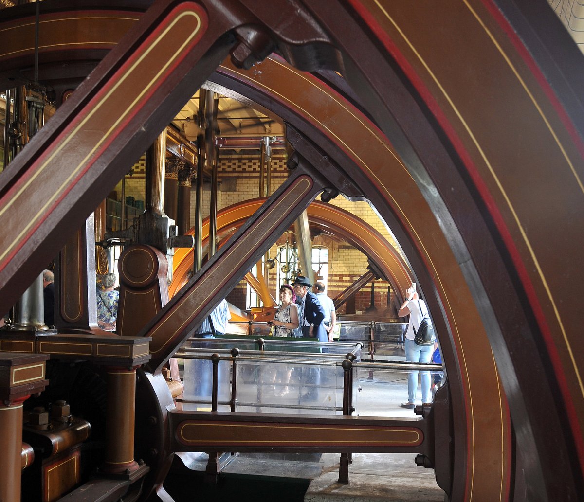 Leicester Museums & Galleries tweet media