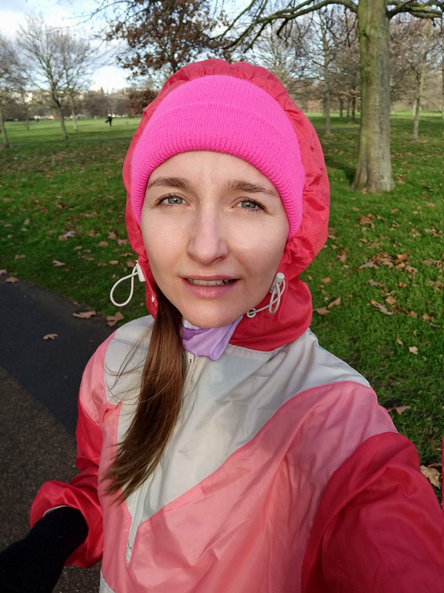 LionaIonova's tweet photo. #hydepark #running #excellentday https://t.co/Gx55Y6CepA