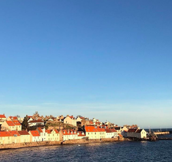 Days like this are made for coastal strolls through our award-winning village✨🌊followed by our luxuriously warming hot chocolate and a slab of 🍫 chocolate cake - all handmade in our little Pittenweem kitchen. 😋 | pittenweemchocolate.co.uk