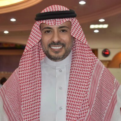 الدكتور صفوق العنزي:

لا تسمح لأحد يعاملك بمزاجه المتقلب، أما أن يعاملك بما يليق بك ولا يروح يتقلب على سريره.