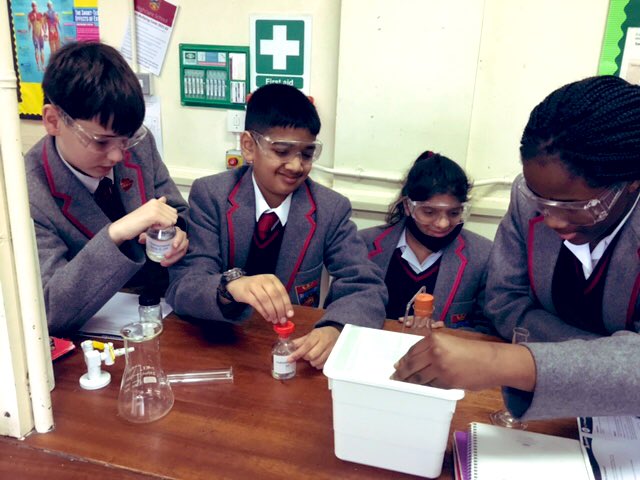 Highclare_Sc's tweet photo. Upper Thirds investigated the effect of gases on the world around us. Pressure is a complicated concept at any age, but through observation and interpretation of data these students did outstandingly well #Highclare #Science #Chemistry #Physics https://t.co/pJ0Gshpg40
