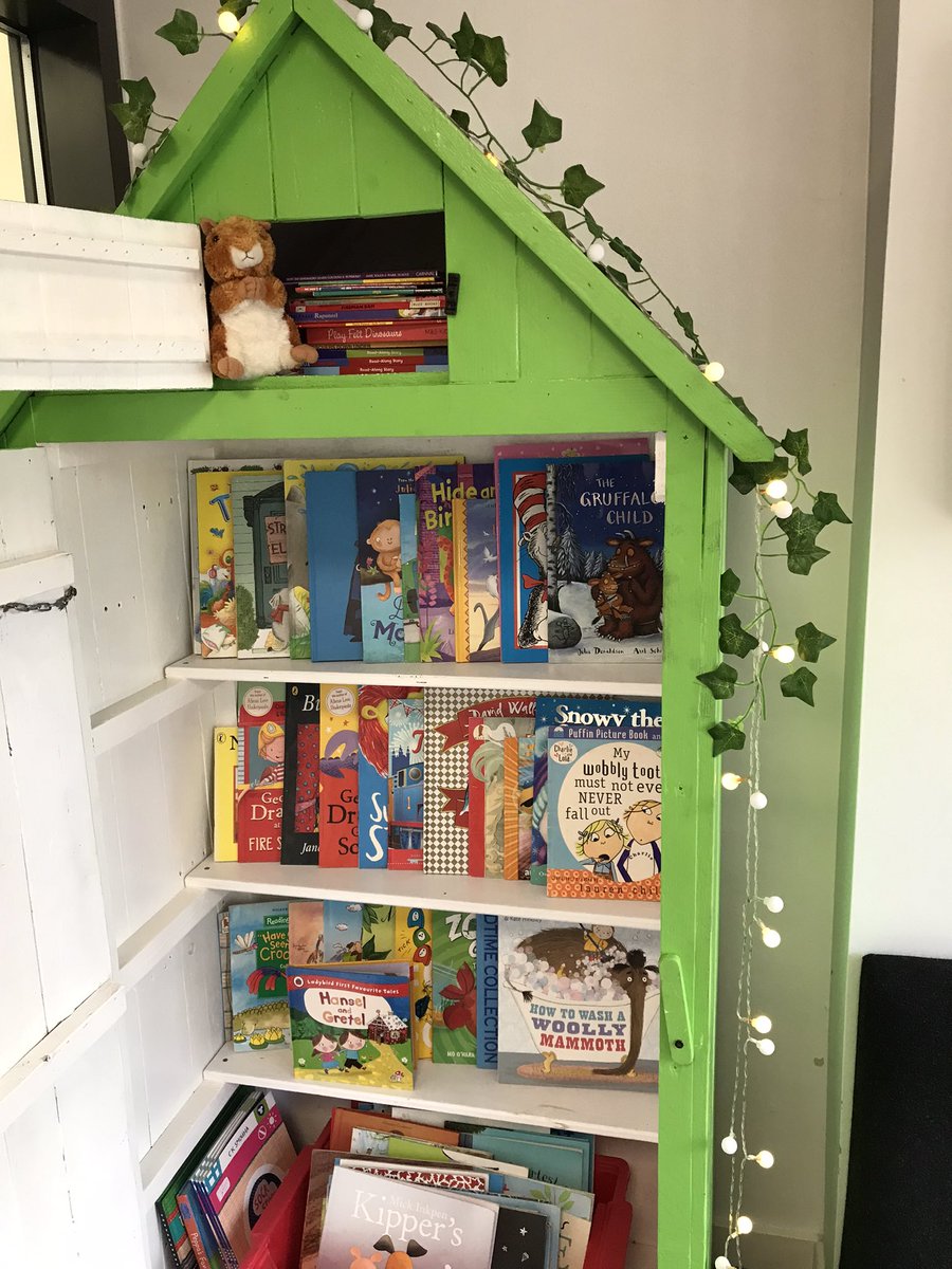 BSPLeeds's tweet photo. Look what’s arrived! We are so excited to open our pop-up bookshop today. Thank you @Lonbookproject. All our children can experience the joy of owning a book at no cost. Reception first 📖 😊 @RotheryLizzie @Child_Leeds https://t.co/D7WrUB3lKL