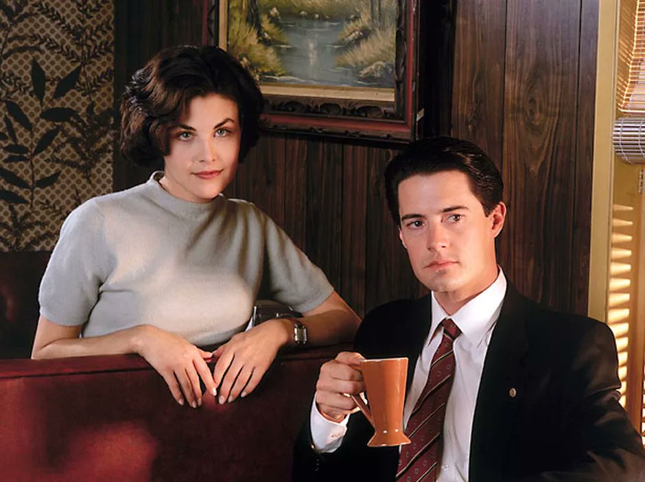 Happy 57th birthday to the one and only Sherilyn Fenn! 