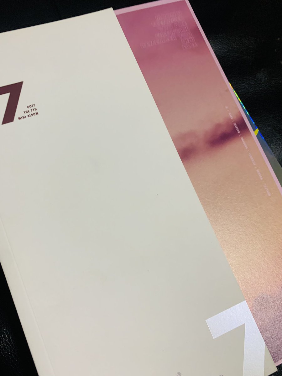 KateJDL98's tweet photo. ลงต่อๆ #อัลบั้มGot7  อัลบั้มละ 700 บาท 
✨📣 2 อัลบั้มลดเหลือ 1200 บาท ‼️ ได่ของตามภาพเลยนะคะ
#ส่งฟรีครับ #ของสะสม #ตลาดนัดอากาเช่ https://t.co/qVptAy4o3M