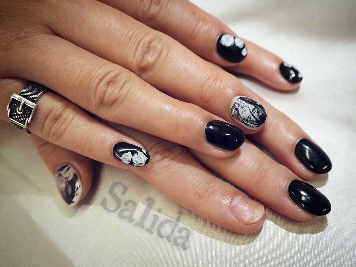Salida Salida Nail Twitter