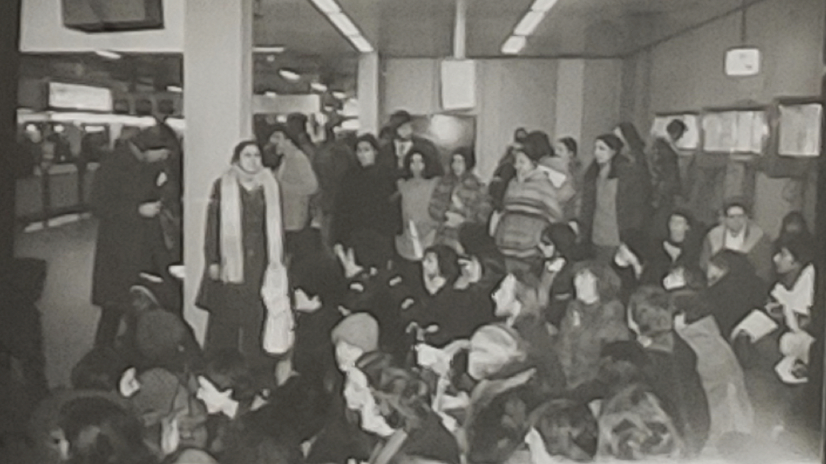 IRR_News's tweet photo. On this day in 1979, Awaz (UK Asian women’s collective) + OWAAD (Organisation of Women of African+Asian descent) organised a powerful picket at Heathrow, protesting the horrific virginity tests, which some migrant women were subject to by immigration services on arrival to the UK https://t.co/e9VpV23ZeC