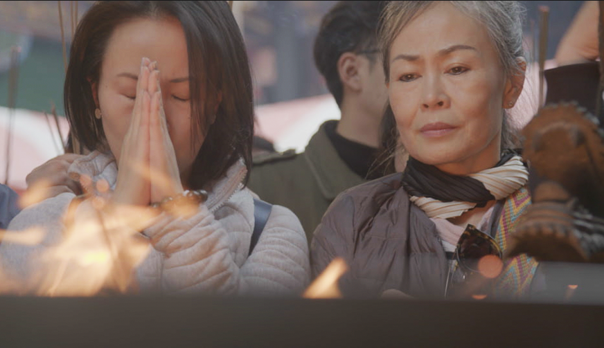 Sing Me a Lullaby director <a href="/HsiungTiffany/">Tiffany Hsiung</a> on how #LunarNewYear can connect family beyond words: cbc.ca/1.5916432