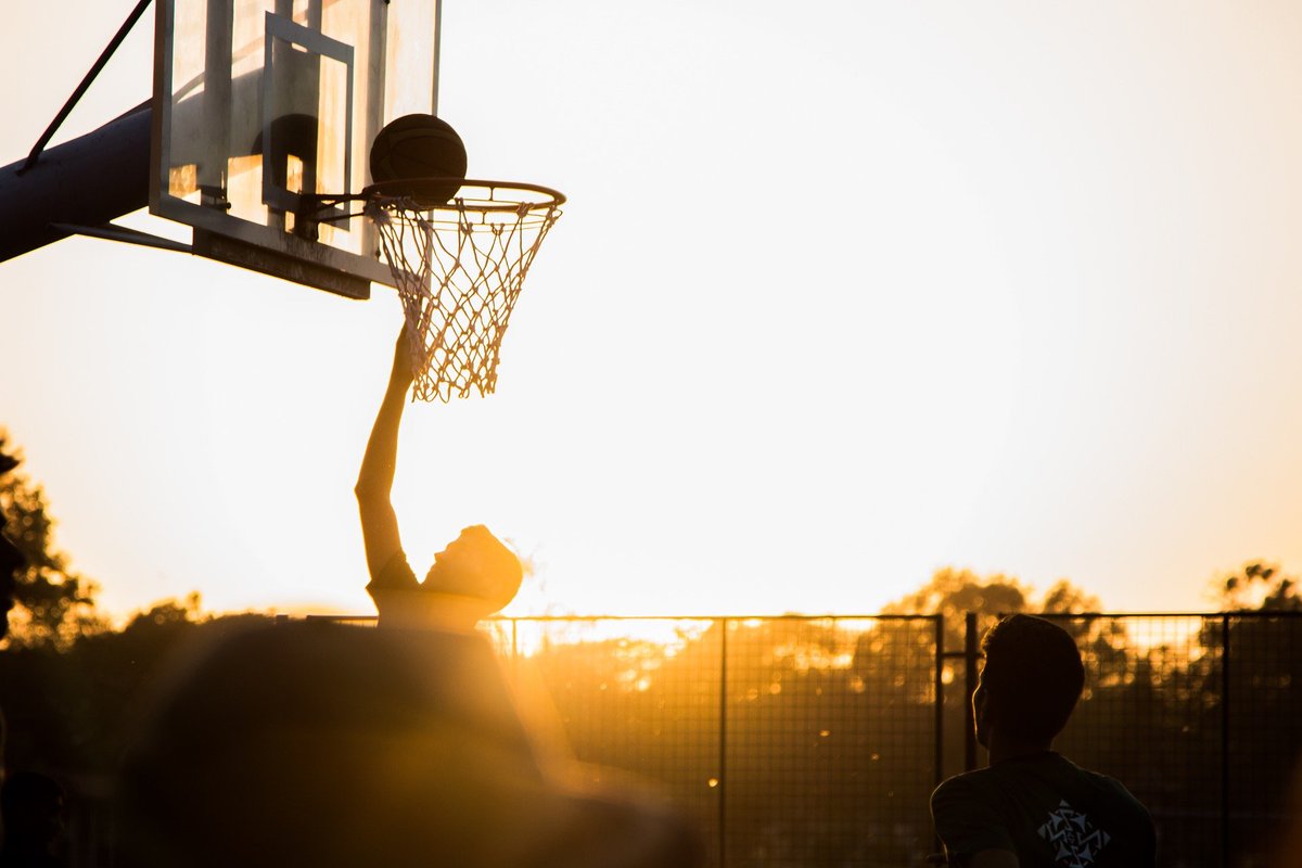 #Mulhouse, #TerredeJeux2024, engagée dans la promotion du #sport et de ses équipements sportifs de proximité dans le cadre du plan national « 5 000 terrains de sport » d’ici 2024 ⛹️‍♀️🏀⛹️‍♂️