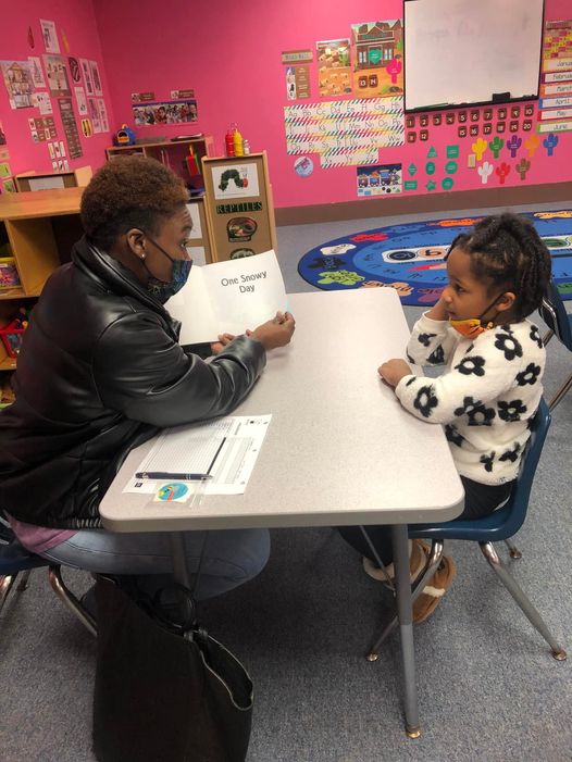 So excited to welcome Miss Tamara as a new volunteer at Corporate Kids Learning Center! What a great way to kick off “I Love to Read” month!! ❤️
#readalouddelaware #itsagooddaytoread #ILoveToReadMonth