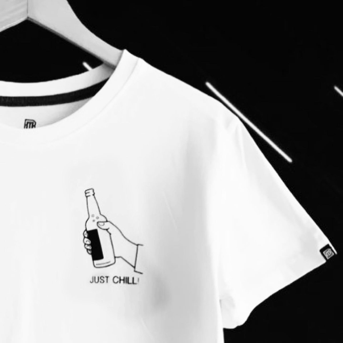 MOMOBONK_MX's tweet photo. Pregunta por nuestros modelos disponibles! Aceptamos tarjetas y hacemos envíos a todo México 📦💳

- Playera unisex
- Disponible en color negro y en blanco
- Talla:Ch, M y G
- Precio: $249

#momobonk #consumelocal #tlaxcala #tlax #tlx #apizaco #puebla #mx #mexico #tshirt #tshirts https://t.co/eKCZoLEBmb