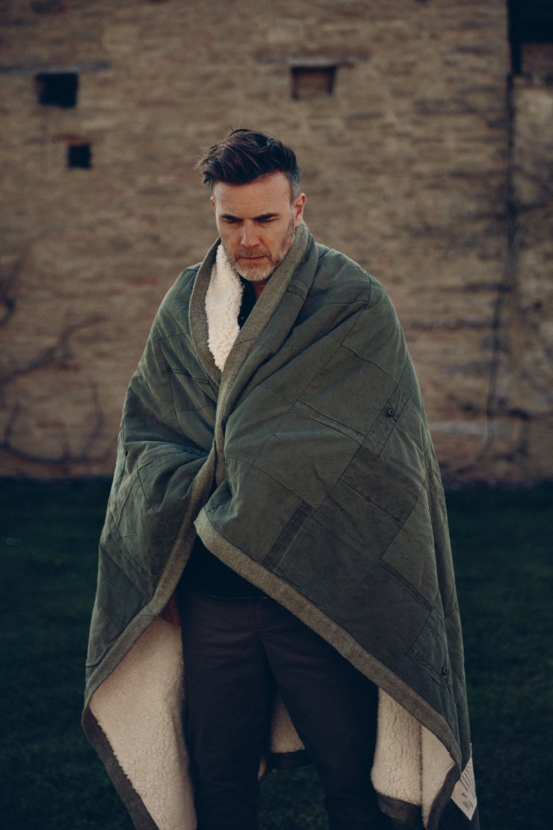GaryBarlow's tweet photo. An exciting month incoming kids ! 📸

Photographer: Edward Cooke
Grooming: Liz Taw
Styling: Luke Day + Poppy Scarlet https://t.co/ZJbphTHs3v