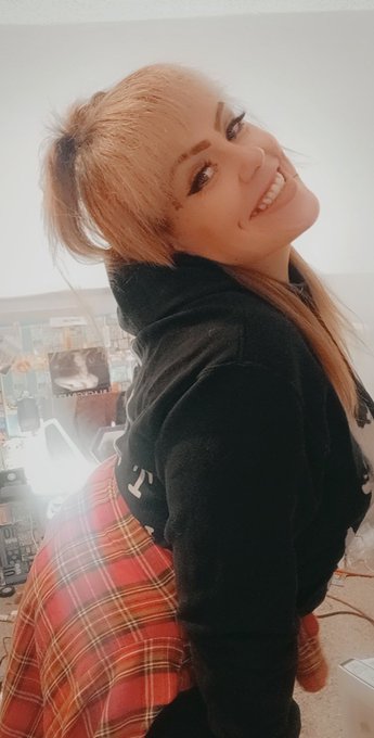 Come play with me. #sexting #live  #camgirl Who wants to see a show?! https://t.co/UZoQ9cmrDy https://t<a href="/tag/sexting"class="tags">#sexting</a><a href="/tag/live"class="tags">#live</a><a href="/tag/camgirl"class="tags">#camgirl</a>