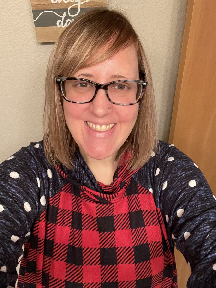 annalizsports's tweet photo. Is it Friday yet? Oh wait it’s Monday 2.0 so perfect time for plaid and polka dots ! Send help and more caffeine #TuesdayFeeling #tuesdayvibes #patternmixing #plaidlover #polkadots https://t.co/6C6Oy8lkIF