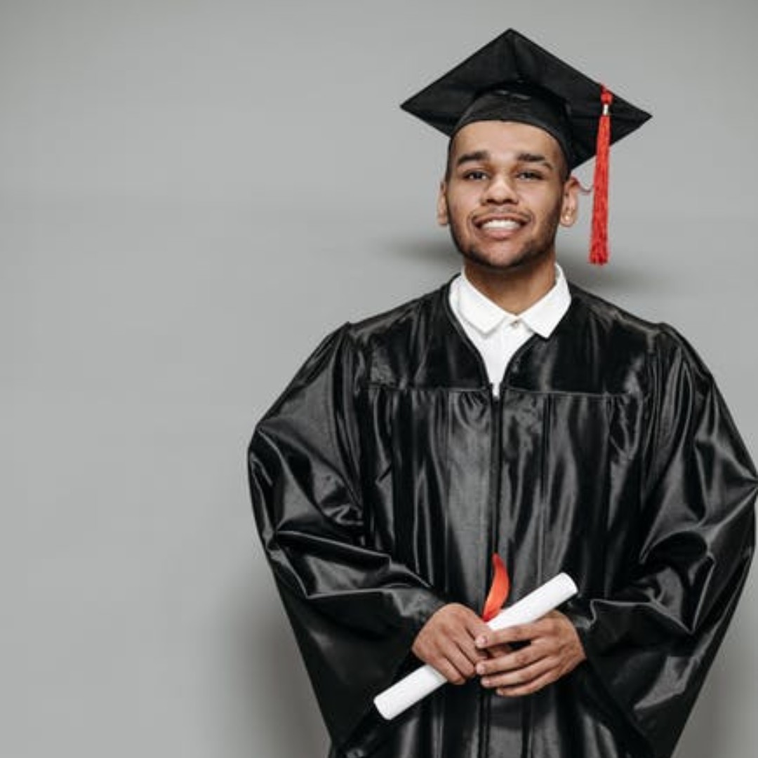 NOVEC's tweet photo. Welcome to February! Have you looked at NOVEC's 2022 scholarships for students attending college or trade school this fall? The deadline to apply is March 14 — don't wait! Learn more: https://t.co/nhazLJYwST https://t.co/RbjdDBSJuj