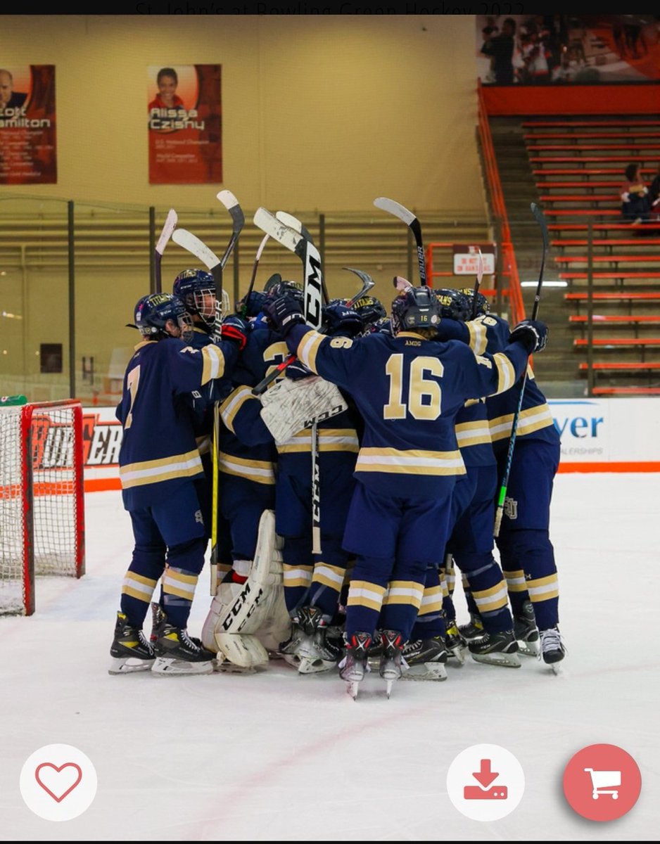 Don't ya wish you could hear what they are saying to each other? 
#sjjhockey #sjjathletics #titanhockey #sjj
#sweetcelebration