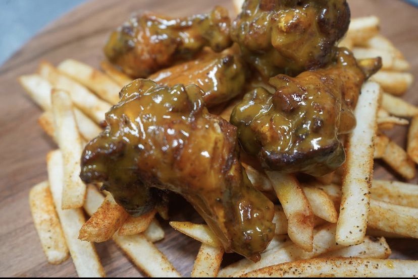 TheChickenMan_'s tweet photo. New “Gold Rush Wings” 
Make sure you get you some! https://t.co/epOuJk7De5
