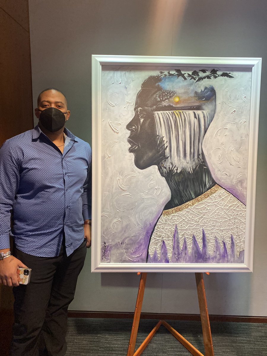 I cannot think of a better way to kick off #BlackHistoryMonth than by having a stunning display of original artwork in the @DENAirport United Club all month by renowned local artist @lockhart2424 👏👏👏