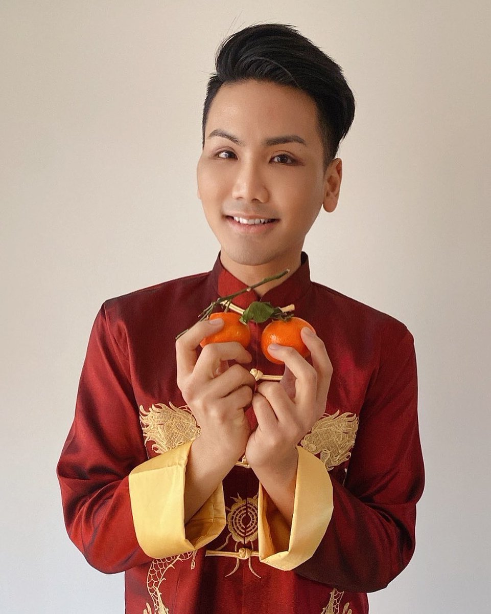 VINDOC | CHINESE NEW YEAR🧧

CNY is the festival that celebrates the beginning of a new year on the traditional lunisolar Chinese calendar. 

It was traditionally a time to honor deities as well as ancestors… instagram.com/p/CZb-9YiK5MT/…