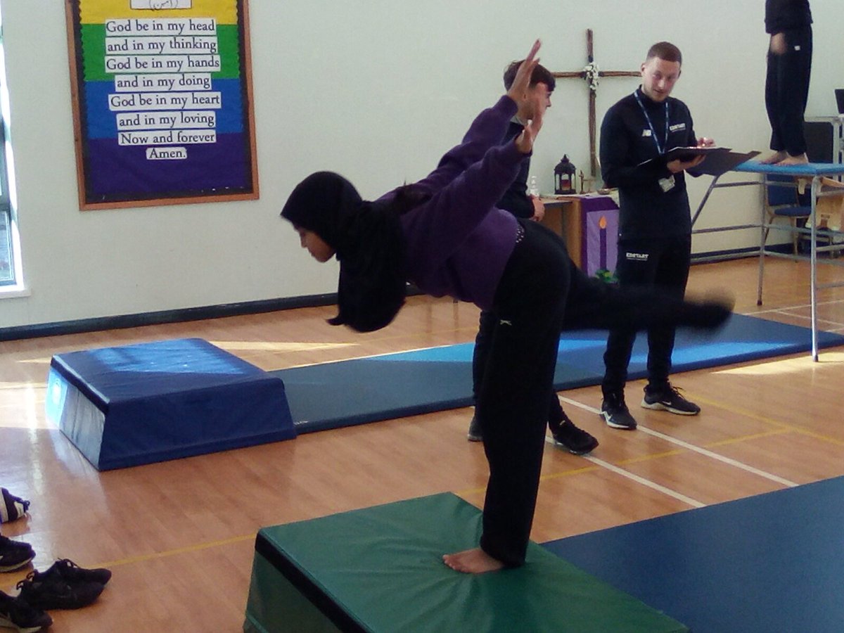 StLukesYear6CD's tweet image. Some fantastic gymnastics from 6CD! Great routines including travelling, jumping, rolling and balancing @stlukesbury #stlukeswidercurriculum