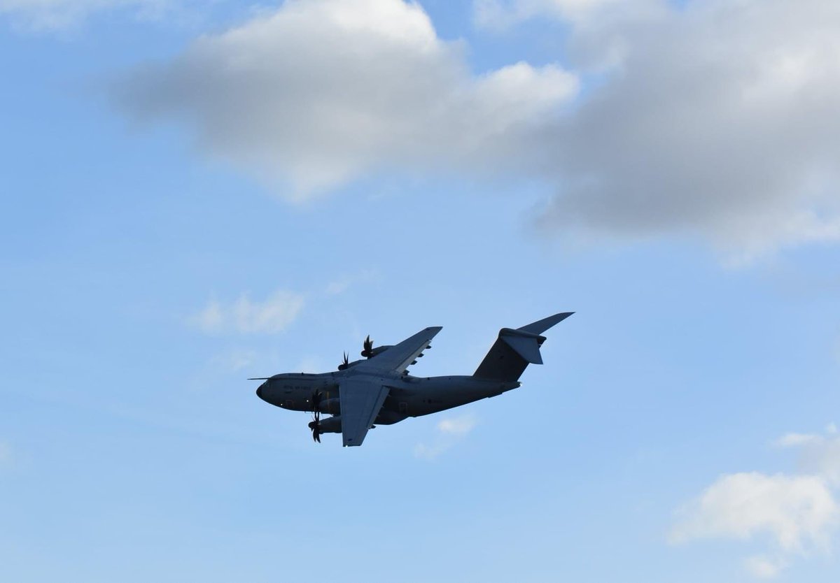 AHelcoop's tweet photo. @70SqnA400M second pass of the day over west pinchbeck Lincolnshire and again direct over me house , well done all , fantastic https://t.co/WMeU28BvM7