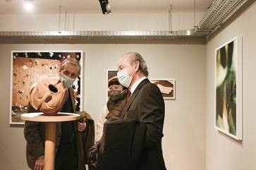 AmbassFranceBel's tweet photo. https://t.co/LKHeA6Ktyk c’est LA vitrine de la jeune création contemporaine 🇫🇷, une exposition conçue par @LaVillette, présentée à @BozarBrussels dans le cadre de la #PFUE2022
Inaugurée le 28 janvier, elle se visite jusqu’au 10 avril à Bozar (entrée gratuite sur réservation). https://t.co/HTBhGopit3