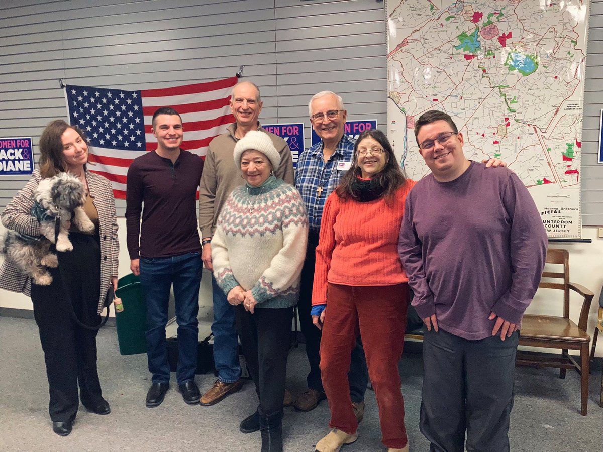 xAddisonReillyx's tweet photo. Shoutout to our supporters in CD7 for taking the initiative to learn more about voter registration & voter contact! Keep signing up to get involved this week during our National Week of Training ⬇️⬇️
https://t.co/QqBGvute4O #leadright https://t.co/9Wu0dXVOmk