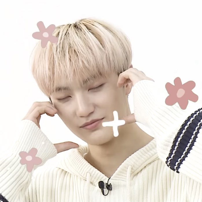 tinyubini's tweet image. daily reminder : yubin loves you &amp;lt;3