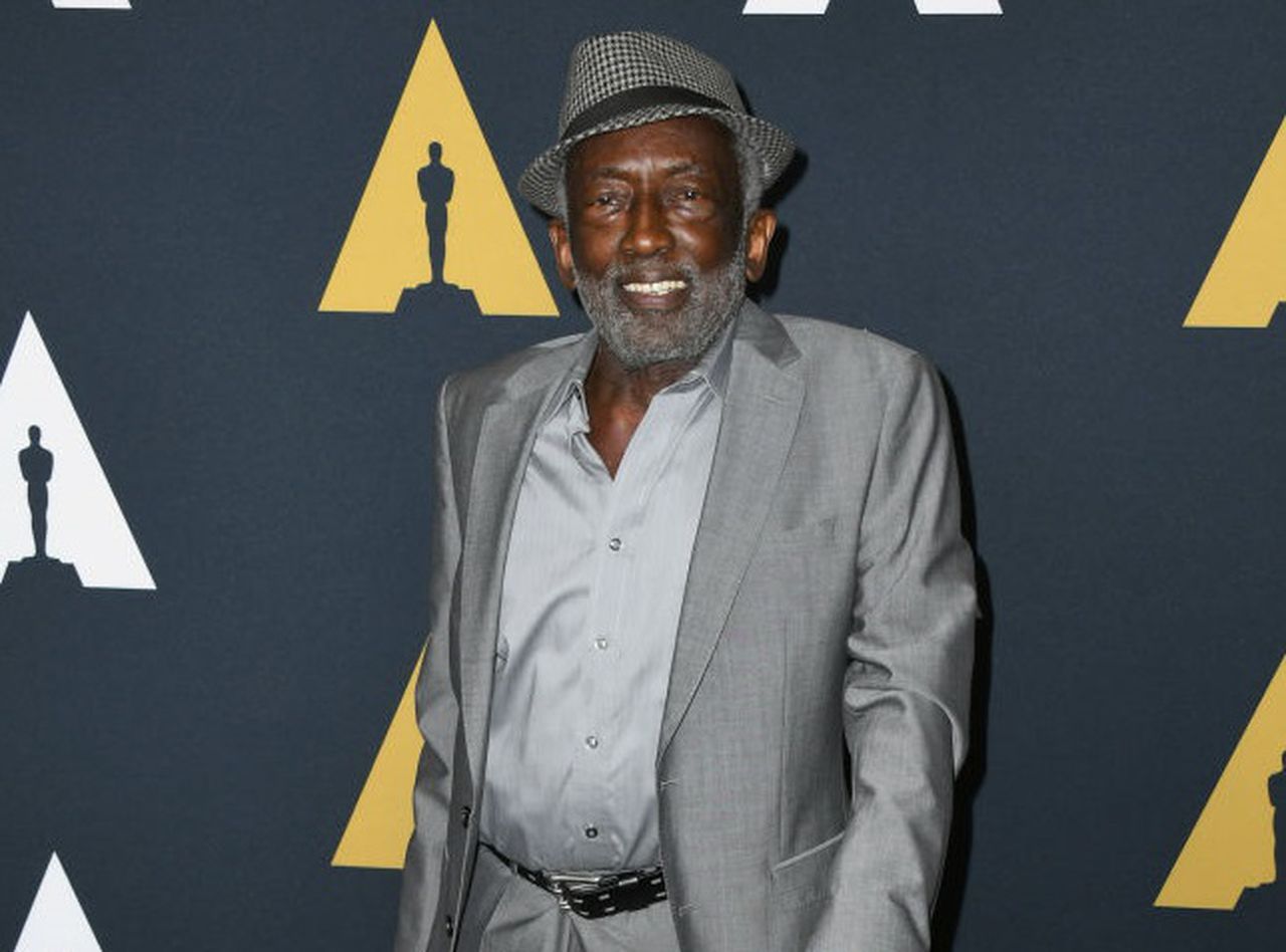 HAPPY BIRTHDAY TO:  GARRETT MORRIS, BILLY MUMY and LISA MARIE PRESLEY.   