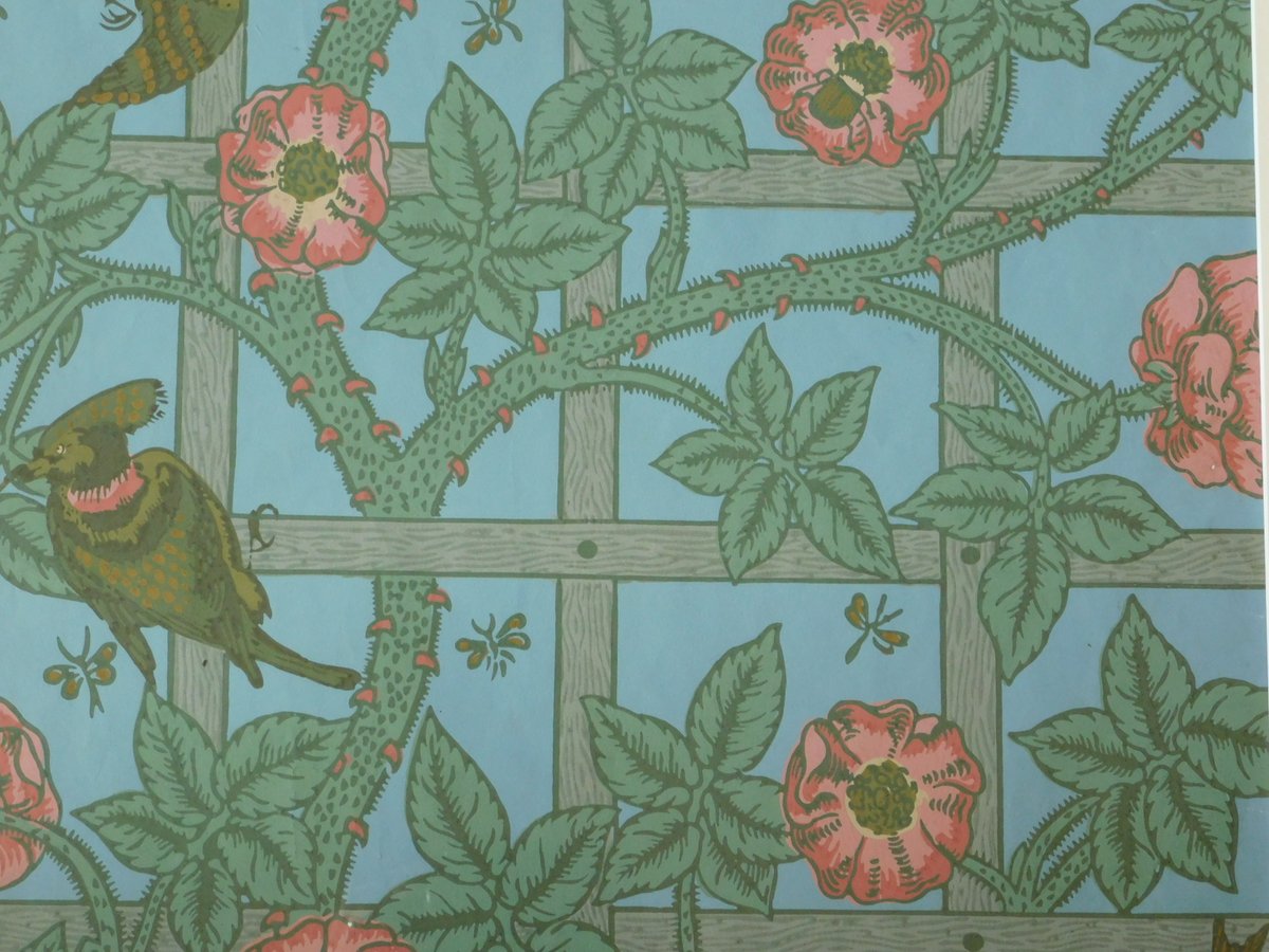 WmMorrisSocUK's tweet photo. #OTD in 1864, the design Trellis was registered. 

Trellis is the first wallpaper designed by William Morris and was inspired by the gardens at his home, Red House in Bexleyheath. 

#WilliamMorris #Trellis #RedHouse #OnThisDay https://t.co/YhstrZ2bkj