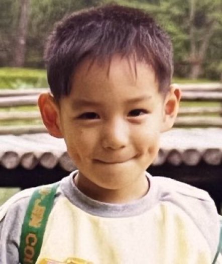 아기얼굴이 이렇게 킹동적이어도댐 ? 허찬도?