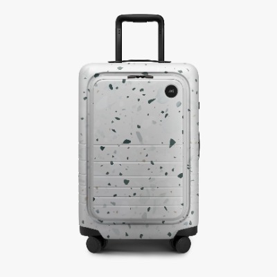 I just received a gift from Backpack Gnome via Throne Gifts: Carry-On Pro Plus. Thank you! https://t<a href="/tag/throne"class="tags"><span>#throne</span></a><a href="/tag/wishlist"class="tags"><span>#wishlist</span></a>