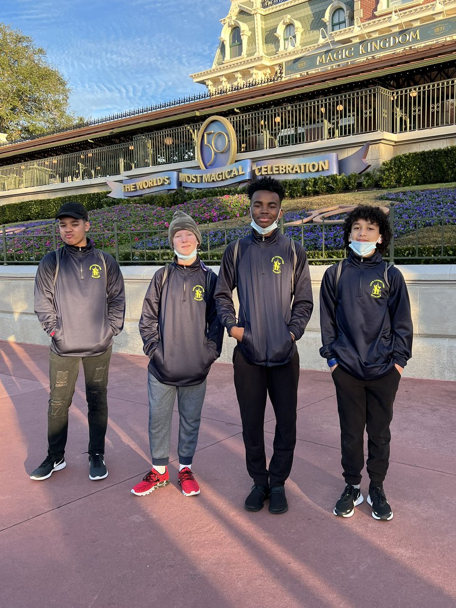 Having a magical day at the Magic Kingdom with these Bullpups. Thank you <a href="/CopsKidsMagic/">Cops Kids & Magic</a>.