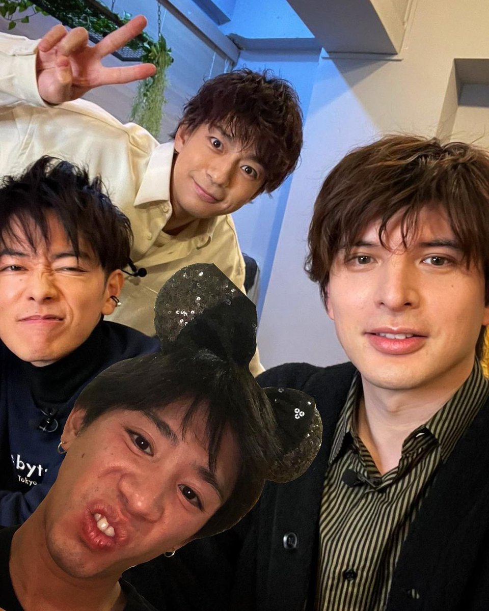 TakeliciousIndo's tweet photo. Sato Takeru with Taka, Shirota Yu, and Miura Shohei

back then                           now https://t.co/EupQTQbtym